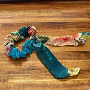 Johnny Was | Accessories | Johnny Was Scrunchie Hair Bow Tie  display picture 3